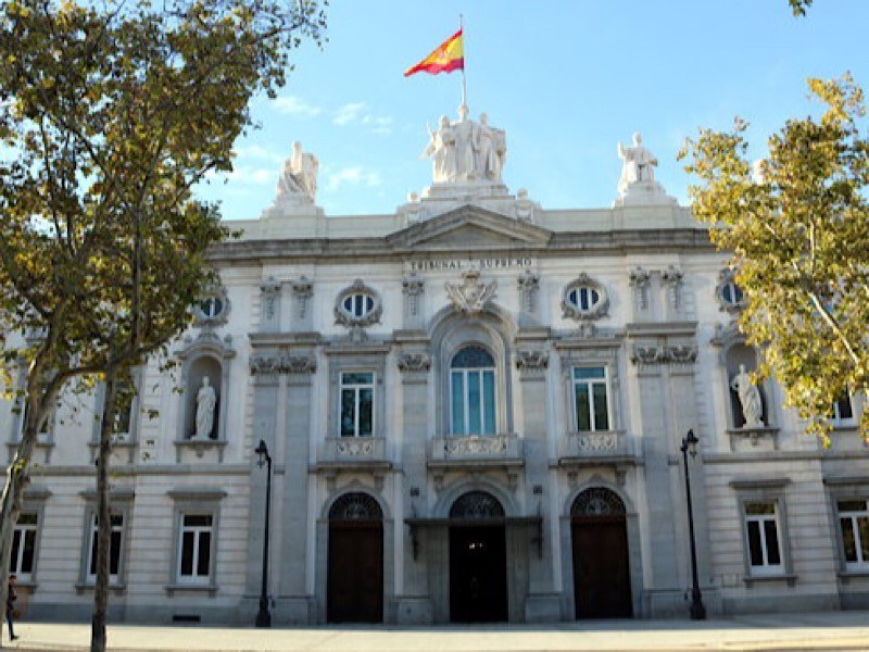 La Corte Suprema respinge la regolamentazione dei CANNABIS CLUB a Barcellona